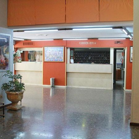 Sevilla Triana מראה חיצוני תמונה